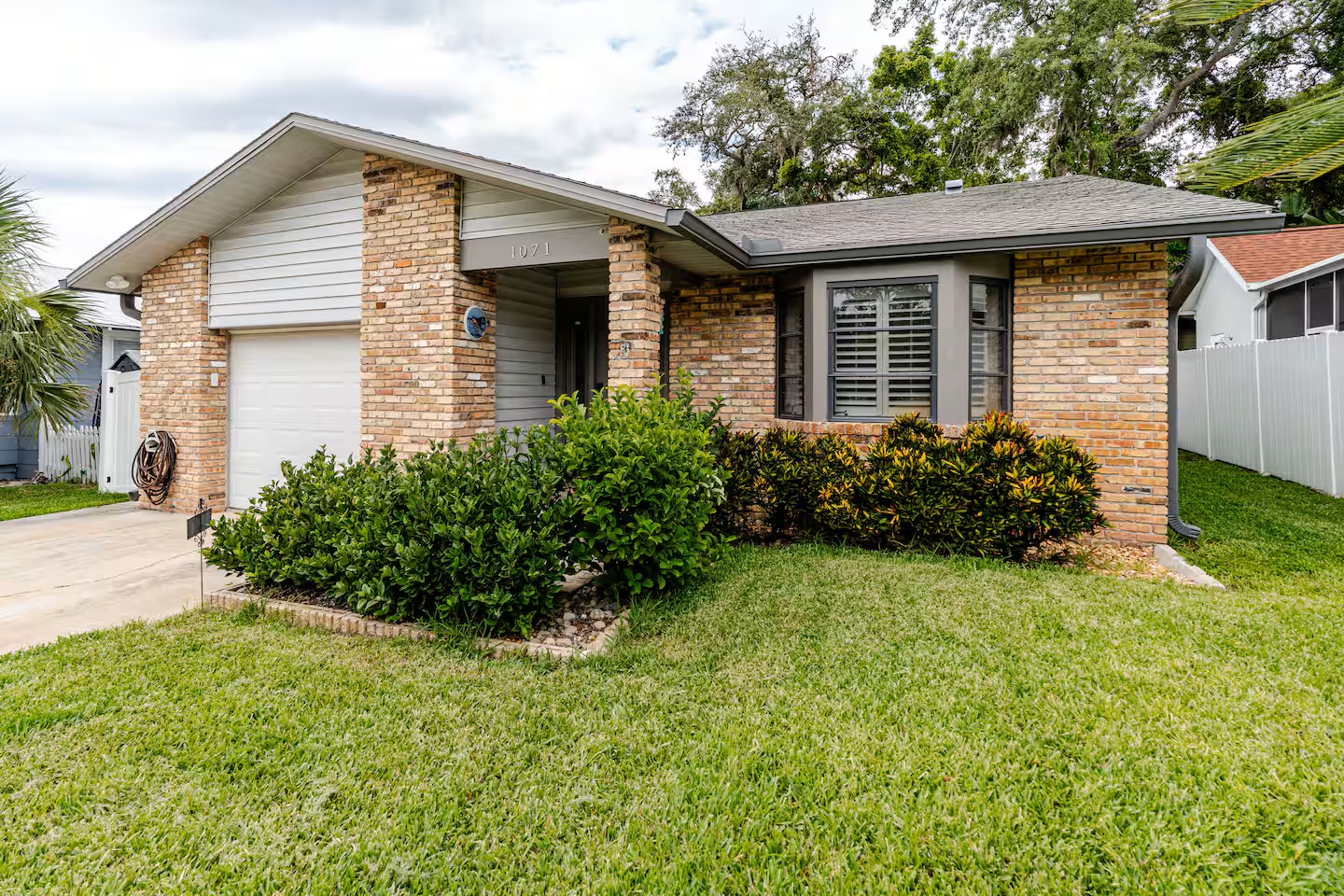 Palm Harbor Coastal Cottage vacation rental near Honeymoon Island